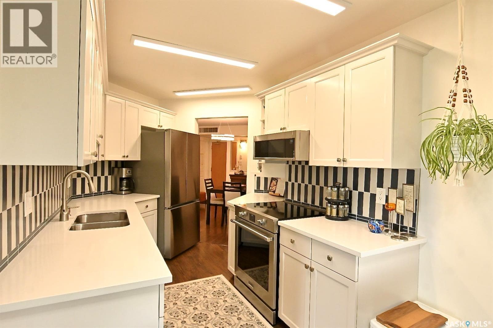 213 2305 Adelaide STREET E — photo 5