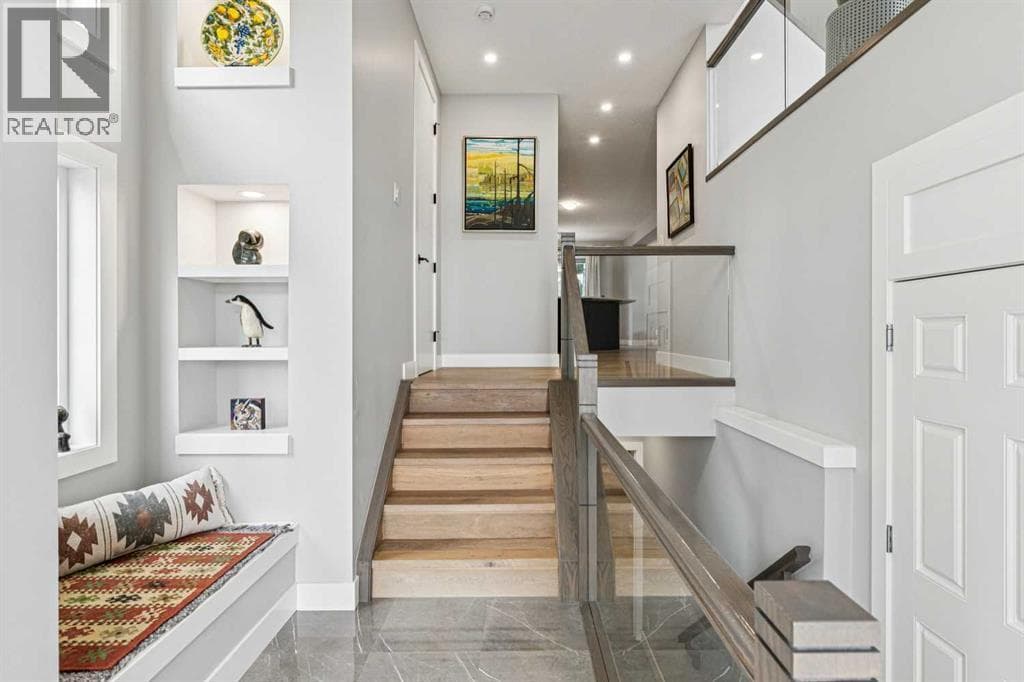 69 Yorkville Green SW — photo 5