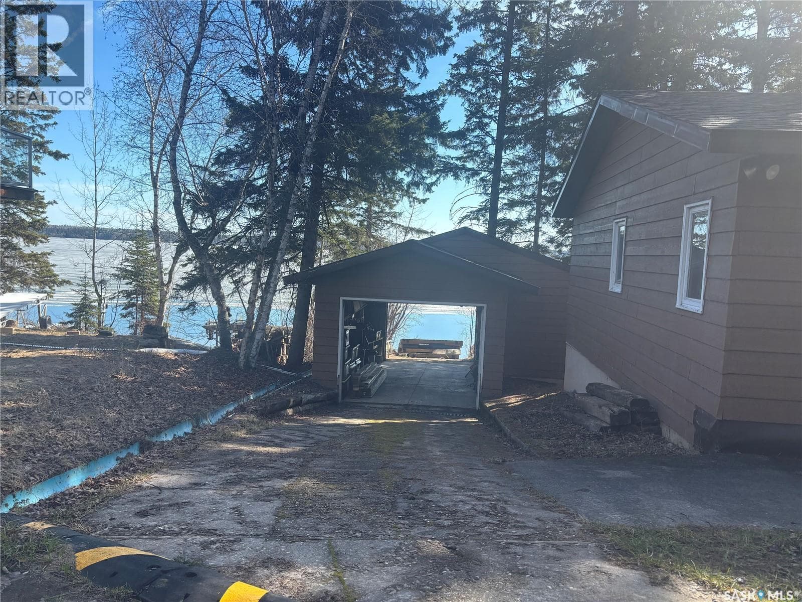 183 Carwin Park DRIVE — photo 2