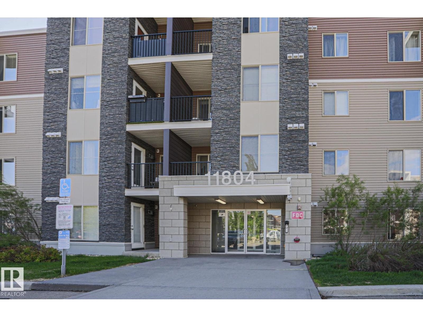 #405 11804 22 AV SW SW