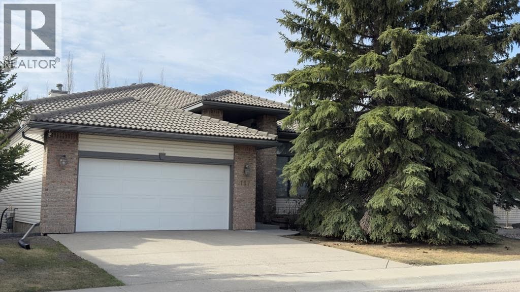 117 Woodpark Close SW — photo 3
