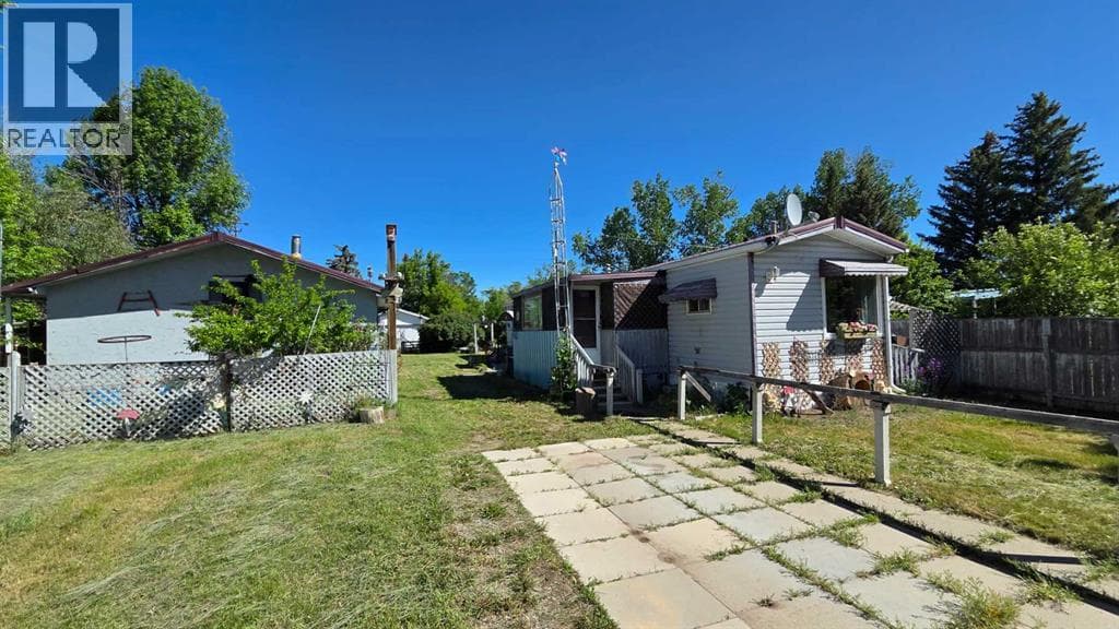 221 Truman Street — photo 2