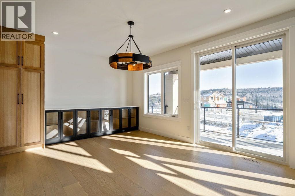 68 Sunvalley Way — photo 5