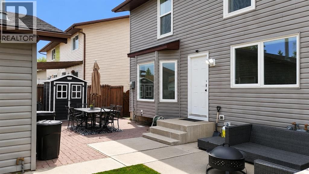2129 Summerfield Boulevard SE — photo 3