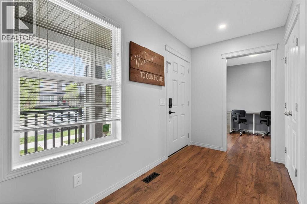 183 Copperpond Street SE — photo 3