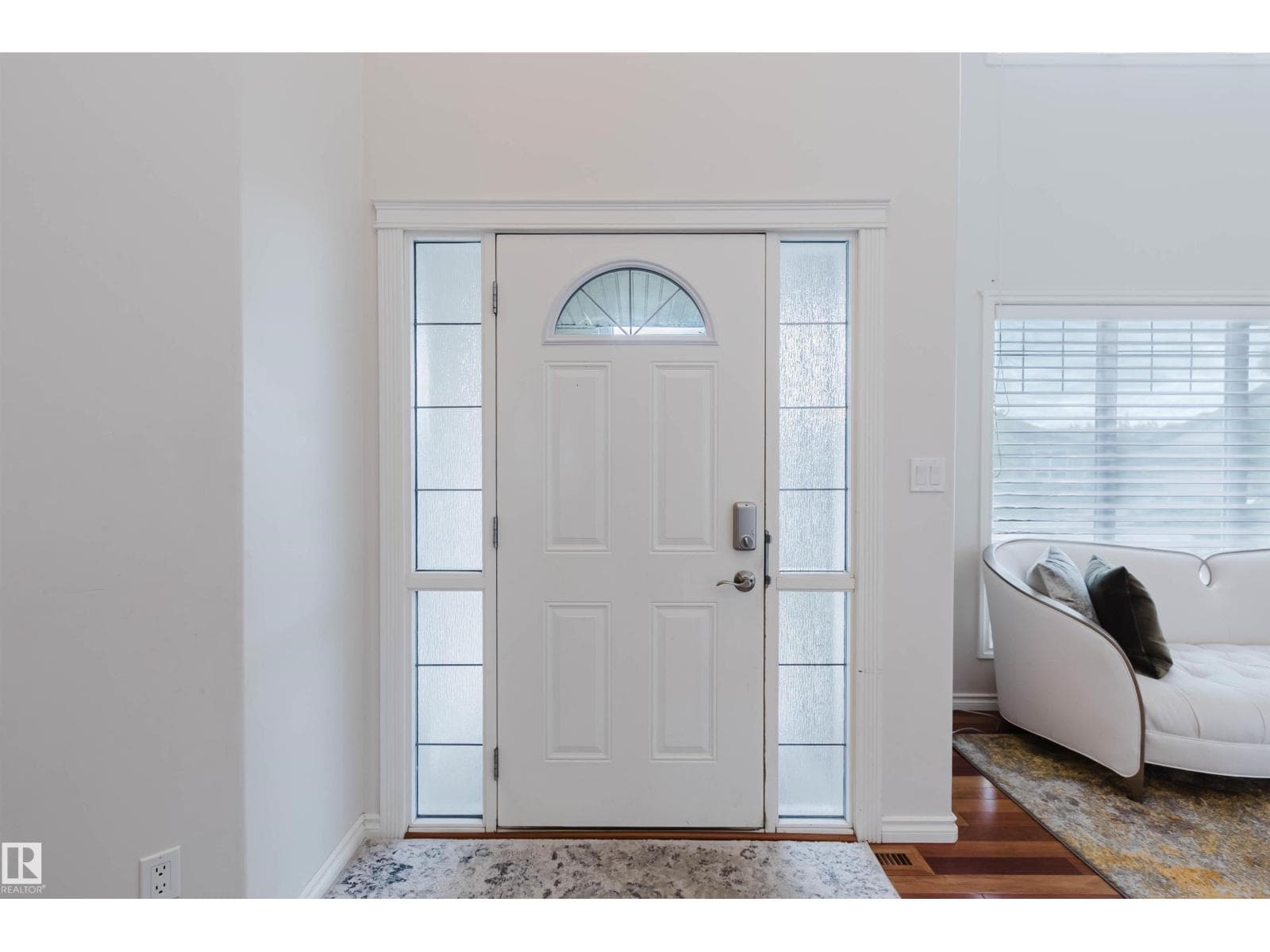 20524 58 AV NW — photo 5