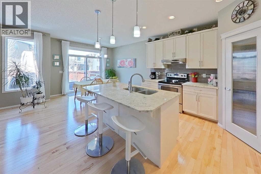 28 Cranarch Crescent SE — photo 3