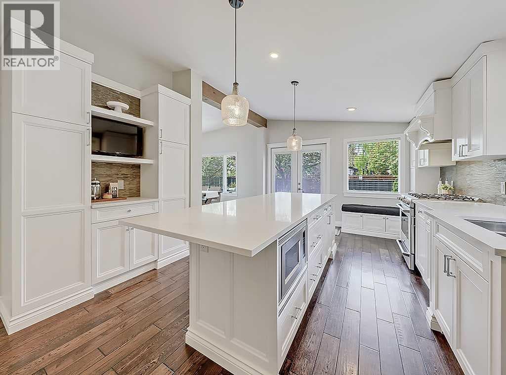 907 Kerfoot Crescent SW — photo 4