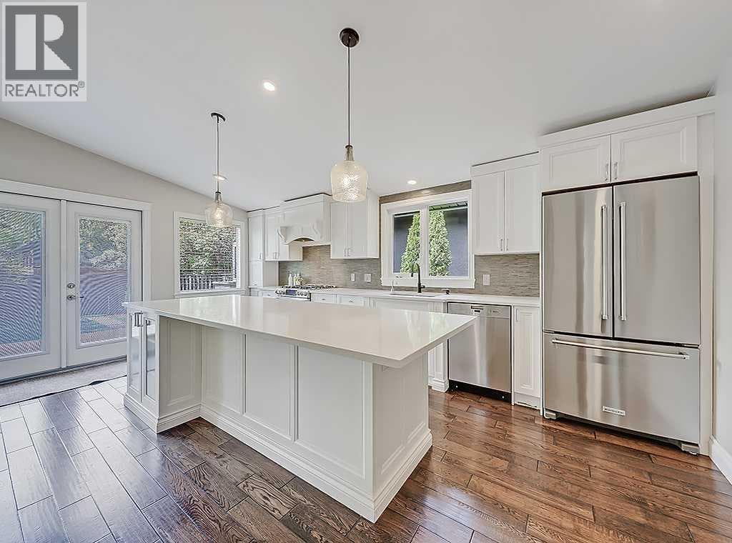 907 Kerfoot Crescent SW — photo 3