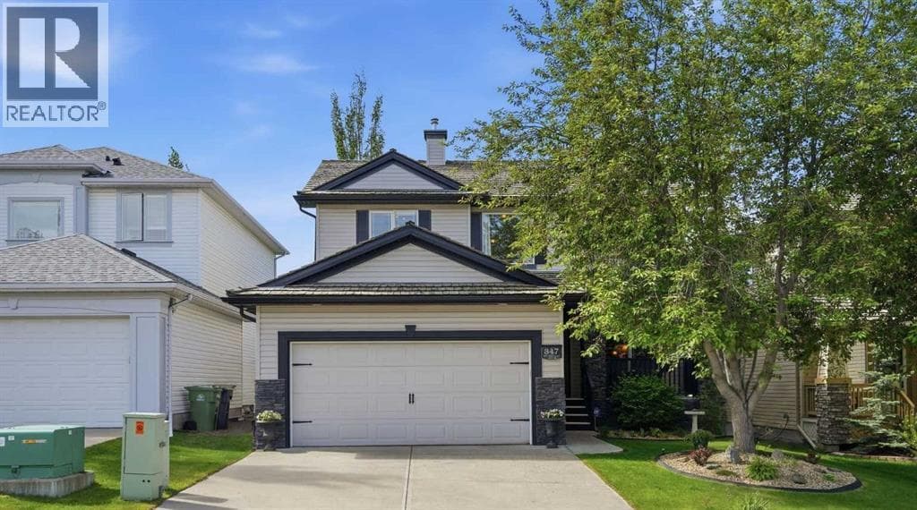 347 Mt Douglas Green SE