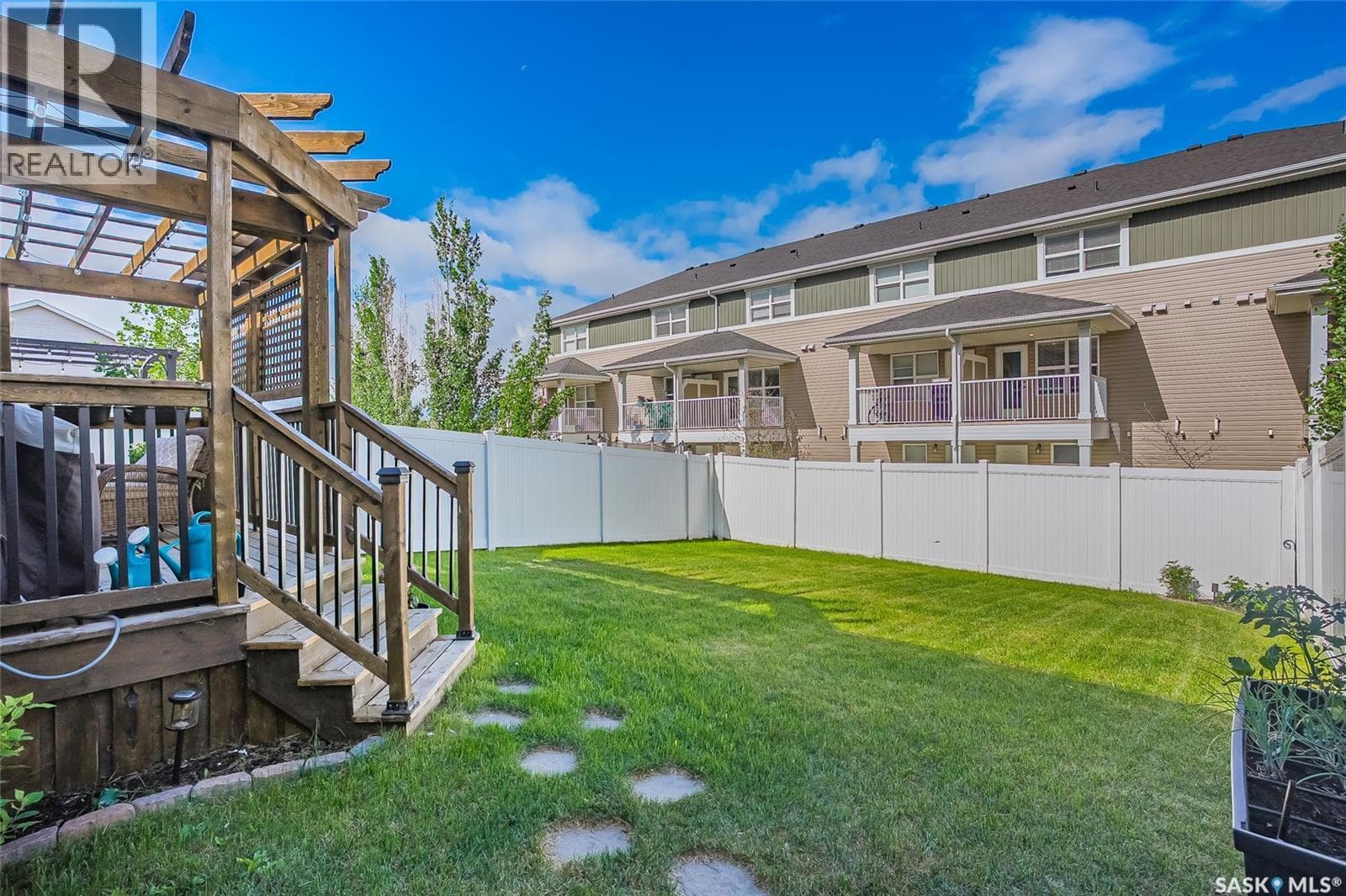 1057 Kolynchuk CRESCENT — photo 5