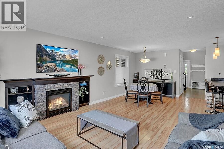 8705 Hincks LANE — photo 4