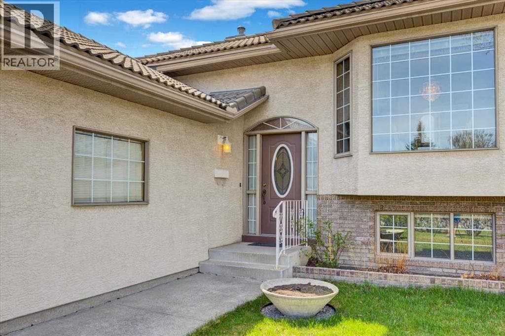 531 Sierra Morena Court SW — photo 2