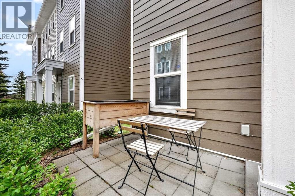 349 Silverado Common SW — photo 4