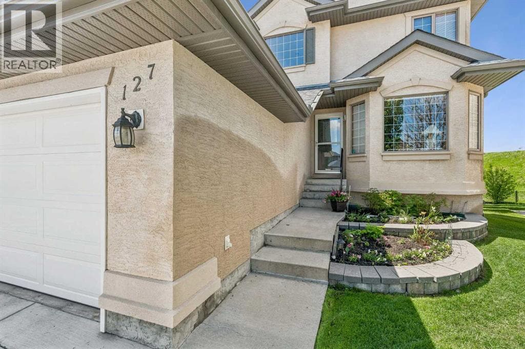 127 Edgeridge Close NW — photo 4