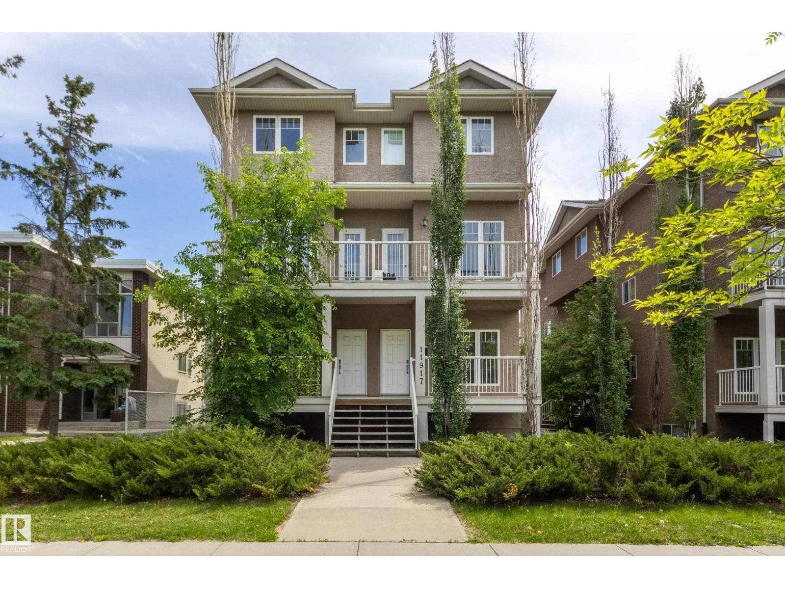 #6 11917 103 ST NW