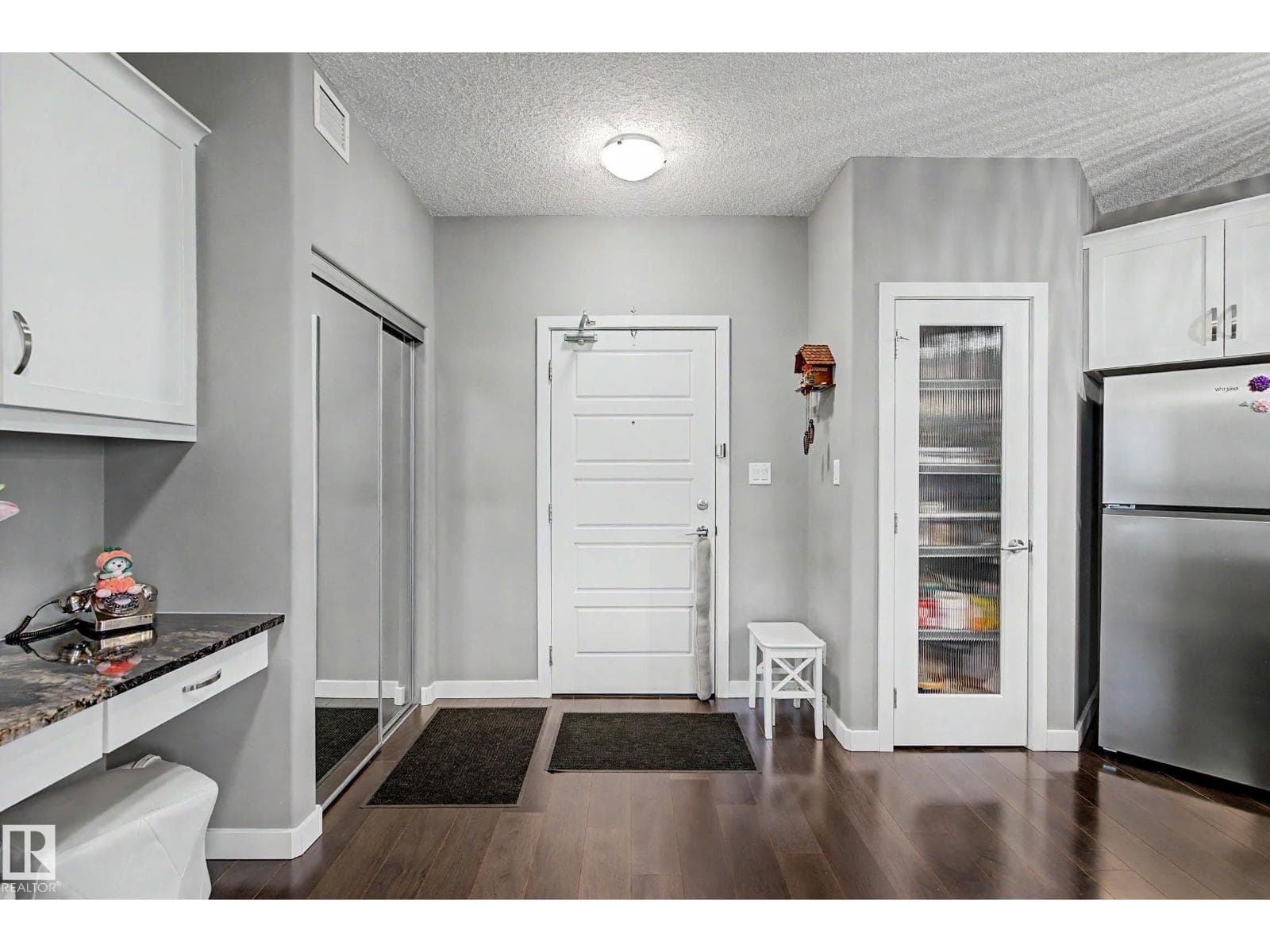 #410 1004 ROSENTHAL BV NW — photo 2