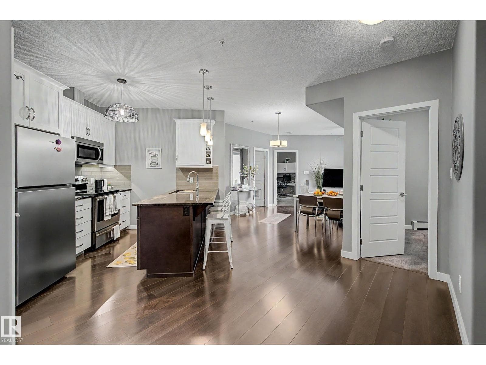#410 1004 ROSENTHAL BV NW — photo 4