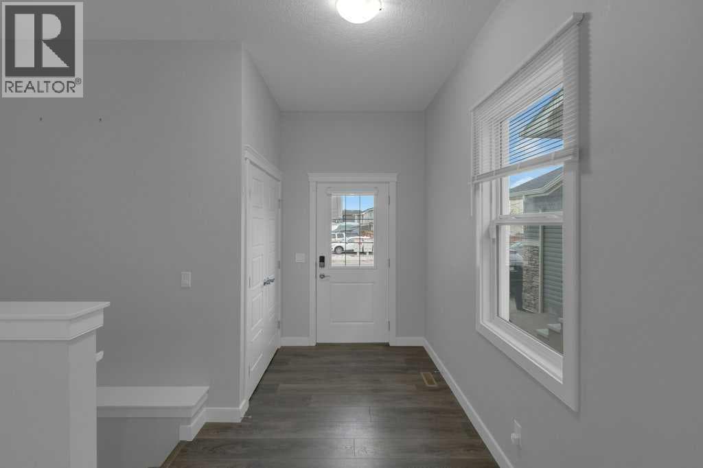 137 Willow Park N — photo 4