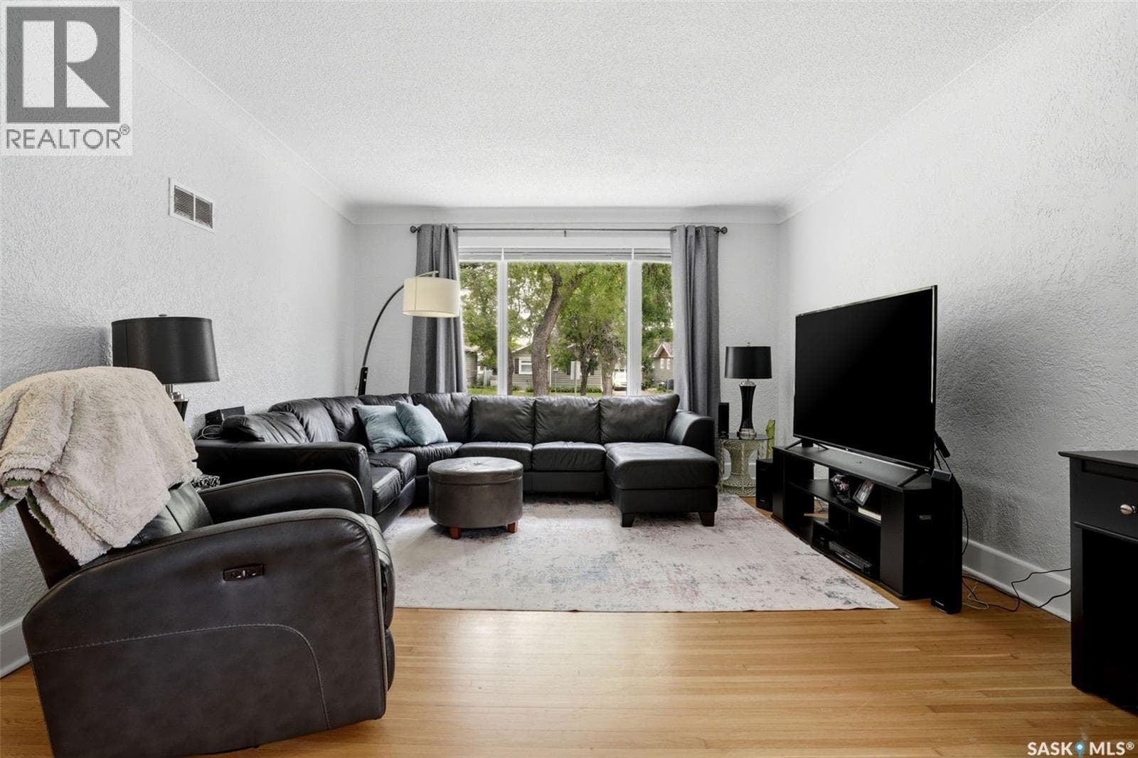 533 Broadway AVENUE — photo 3