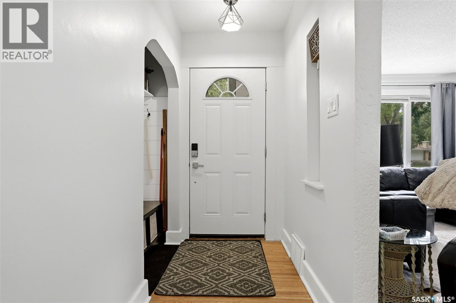533 Broadway AVENUE — photo 2