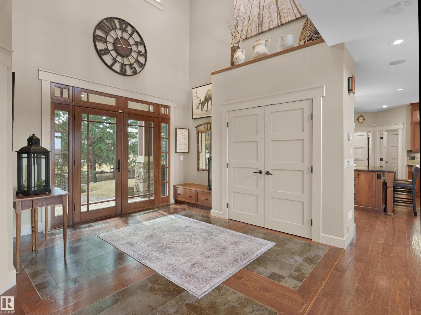 112 WINDERMERE DR NW — photo 4
