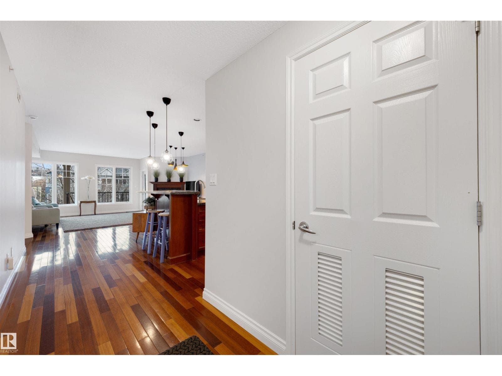 #305 9803 96A ST NW — photo 4