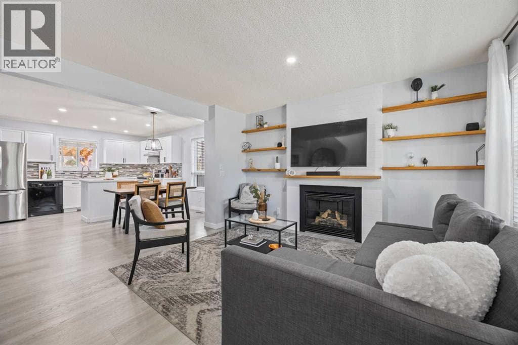 371 Silverado Drive SW — photo 5