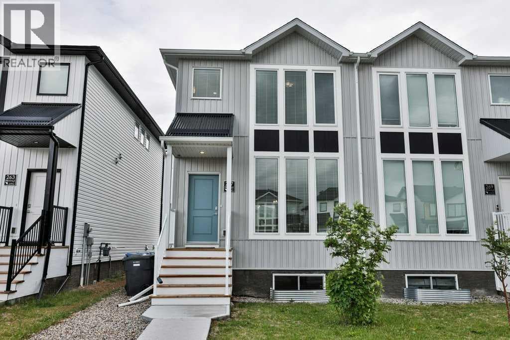 267 Grassland Boulevard W