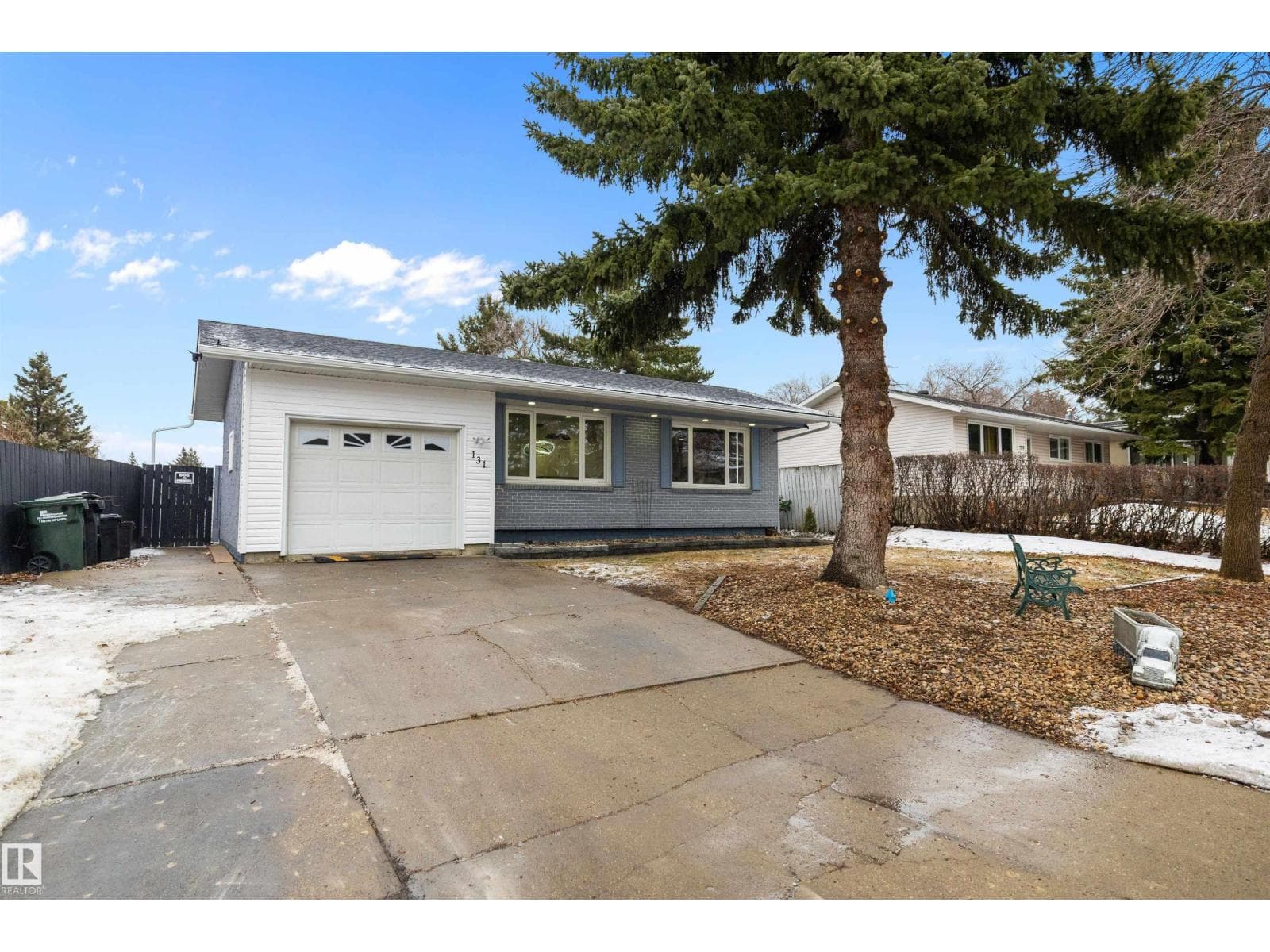 131 GARLAND CR — photo 3