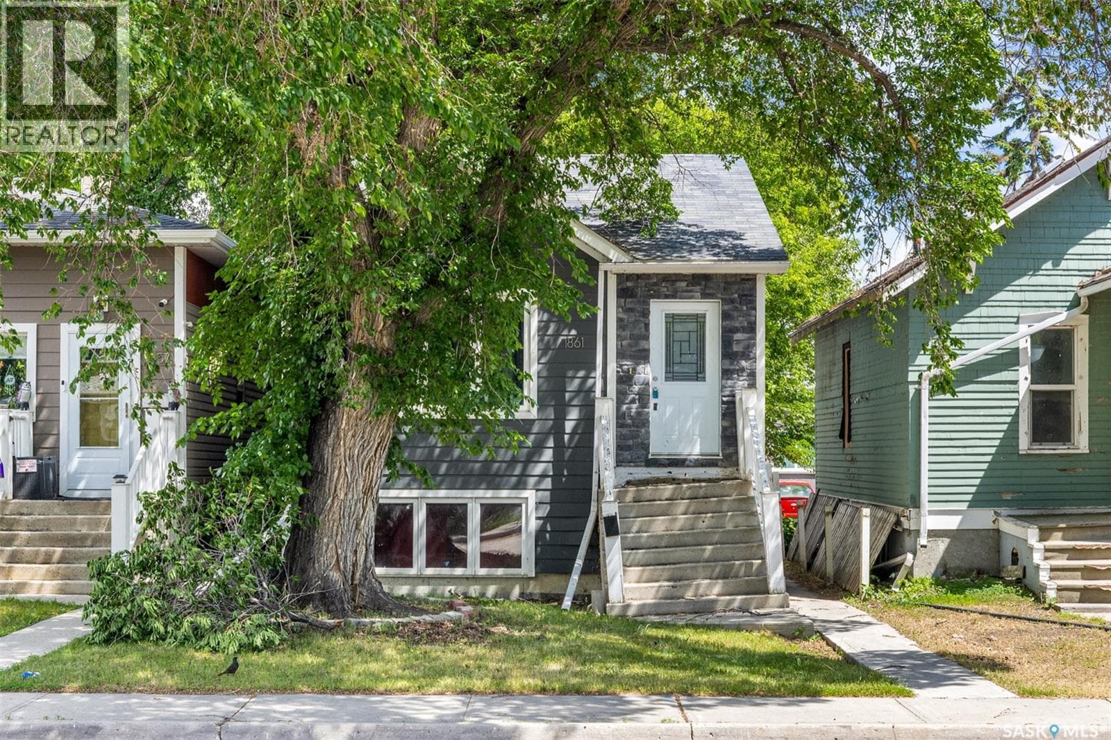 1861 Broder STREET — photo 2