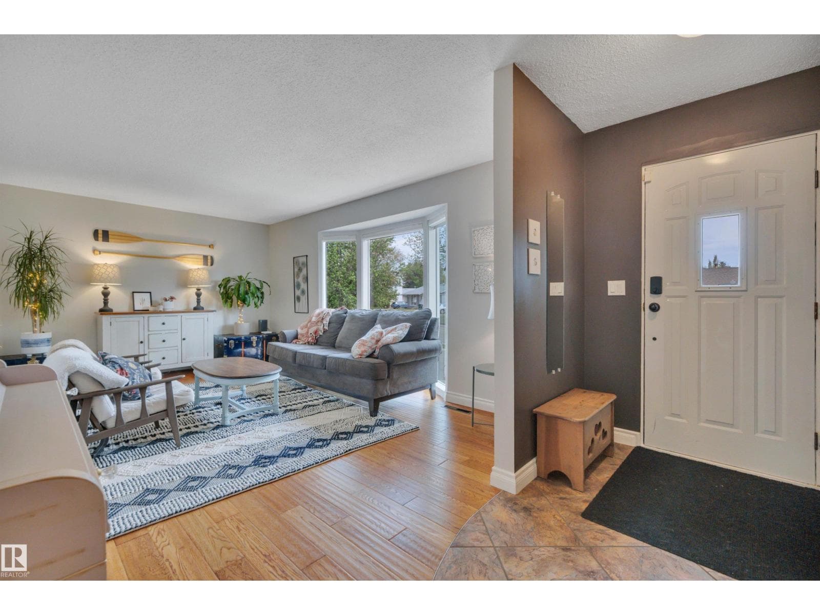 14 MEADOWOOD CR — photo 3