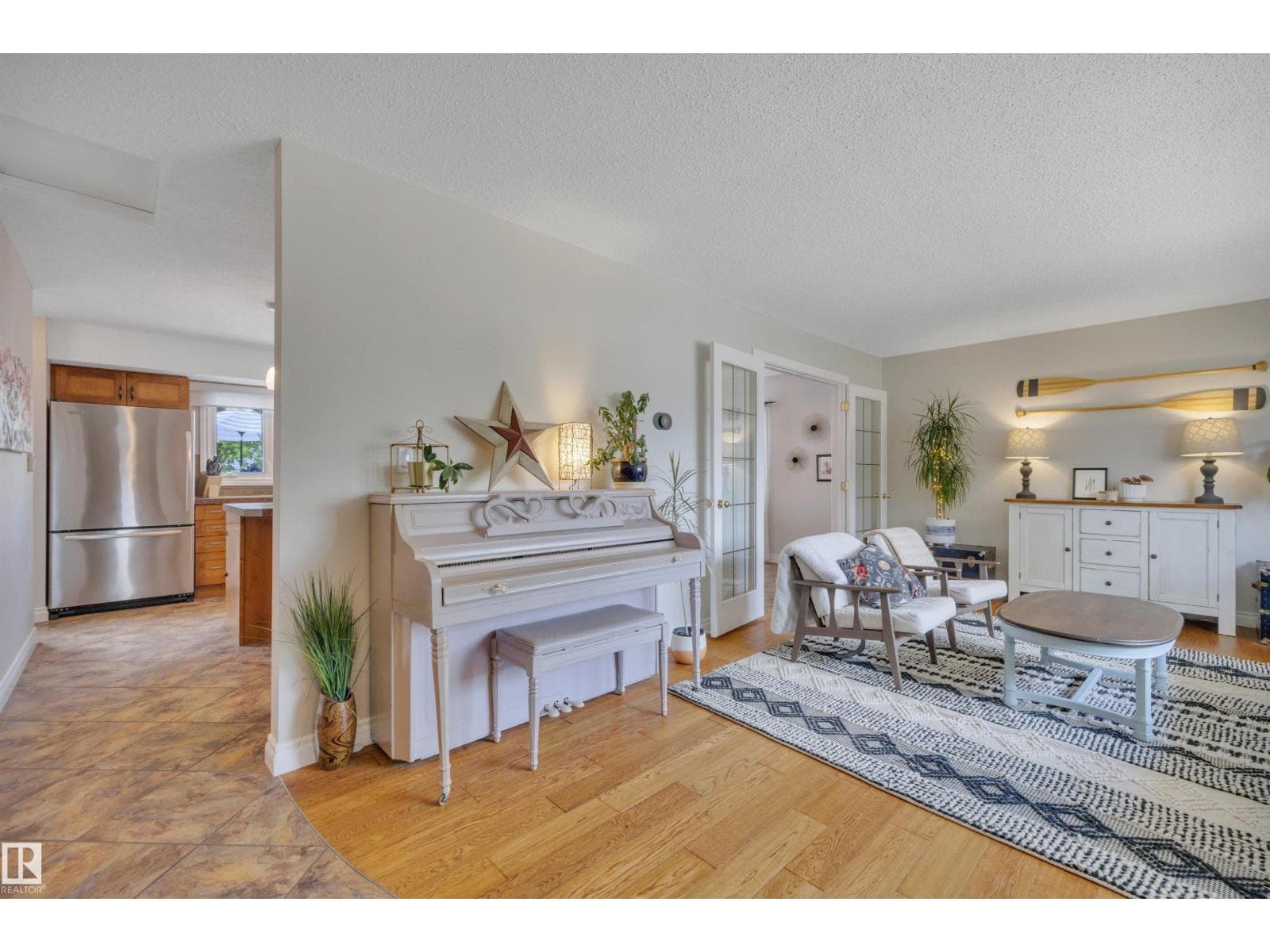 14 MEADOWOOD CR — photo 2