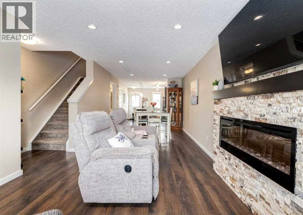 606 Cranford Mews SE — photo 5