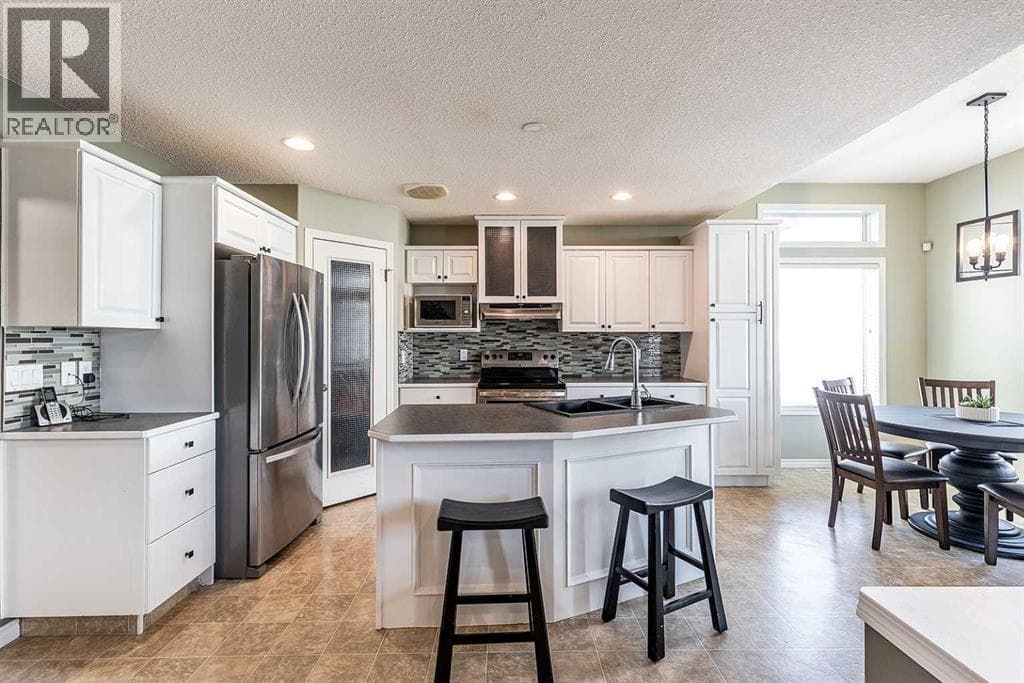 600 Stark Way SE — photo 5