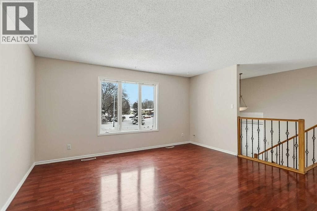 11 Fitzgerald Avenue — photo 3