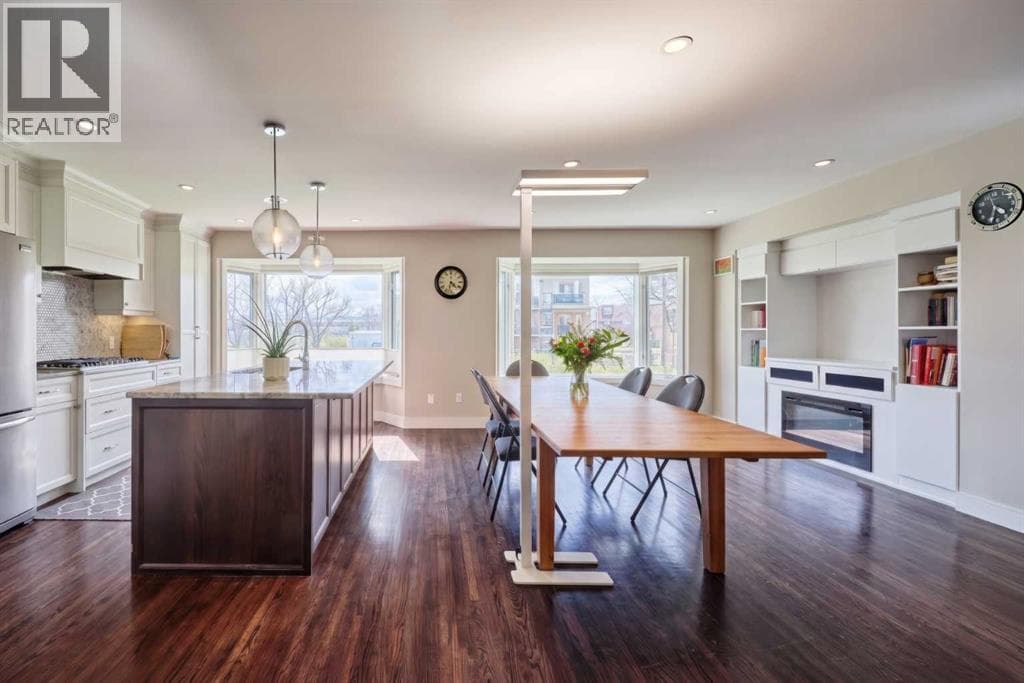 2940 Blakiston Drive NW — photo 5
