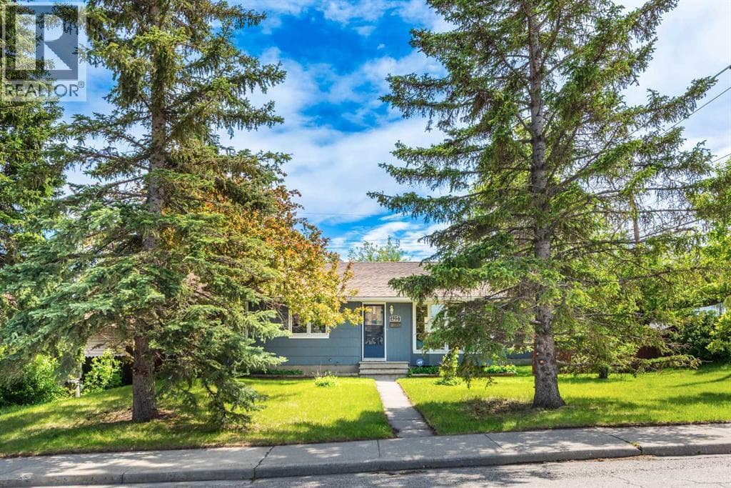 423 Spyhill Road NW — photo 3
