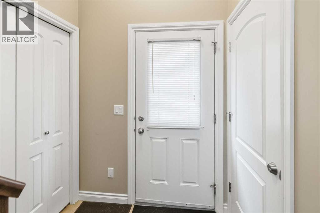 141 Dakin Drive — photo 2