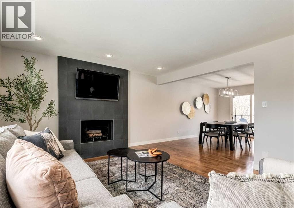 176 Mapleburn Drive SE — photo 4