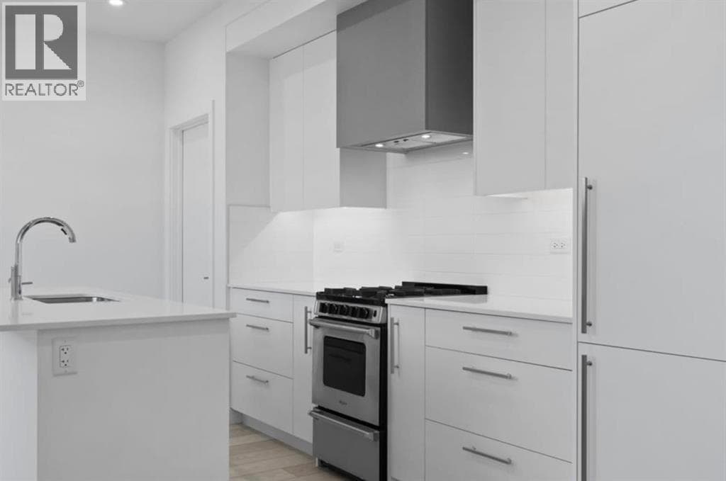 102, 8370 Broadcast Avenue SW — photo 2