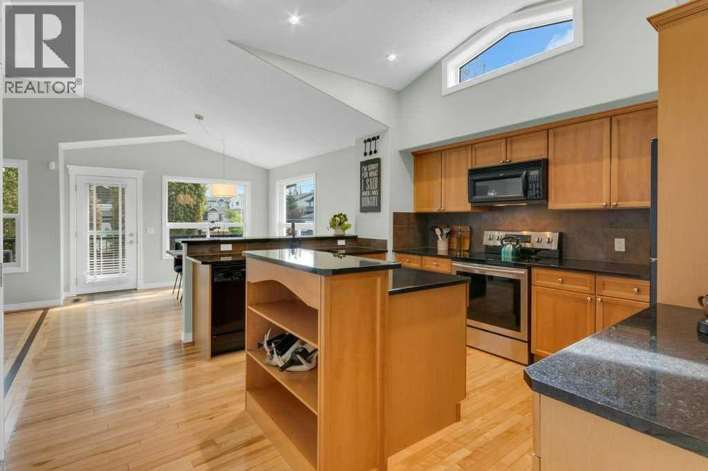 36 Rockyspring Rise NW — photo 5