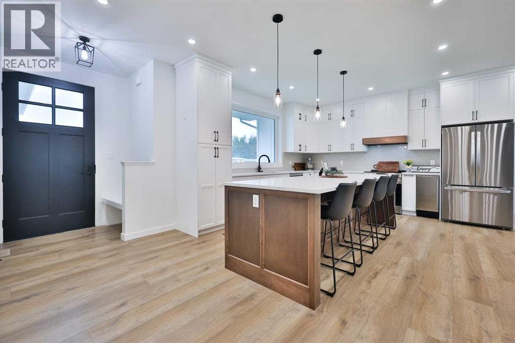 246 4A Street — photo 3