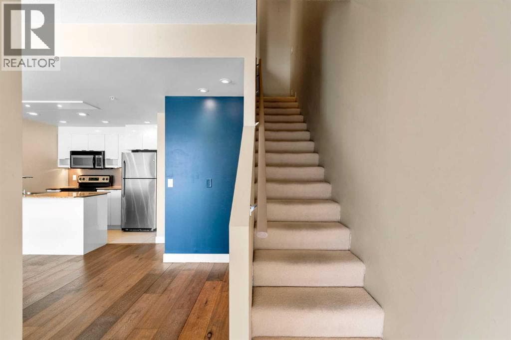 1132 12 Avenue SW — photo 5