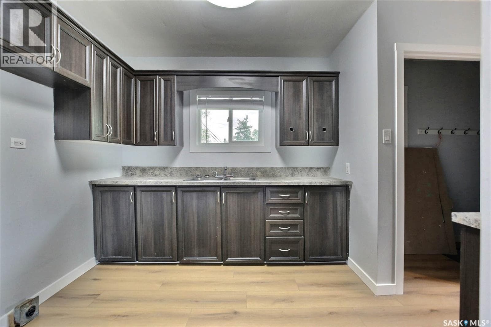 4800 4th AVENUE — photo 3