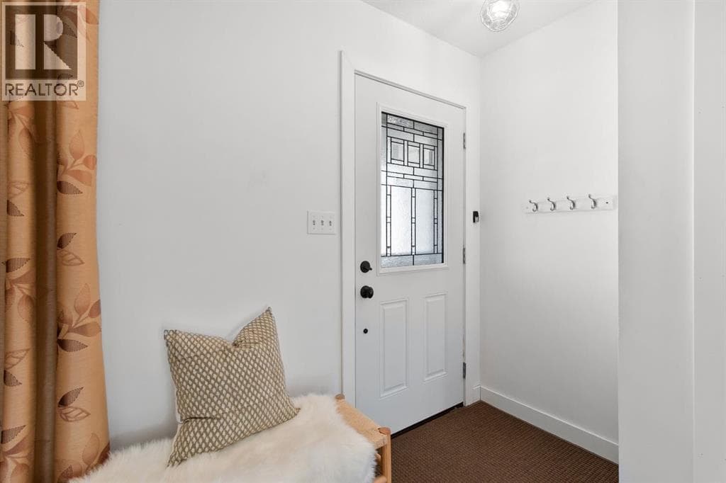 5445 56 Street — photo 5