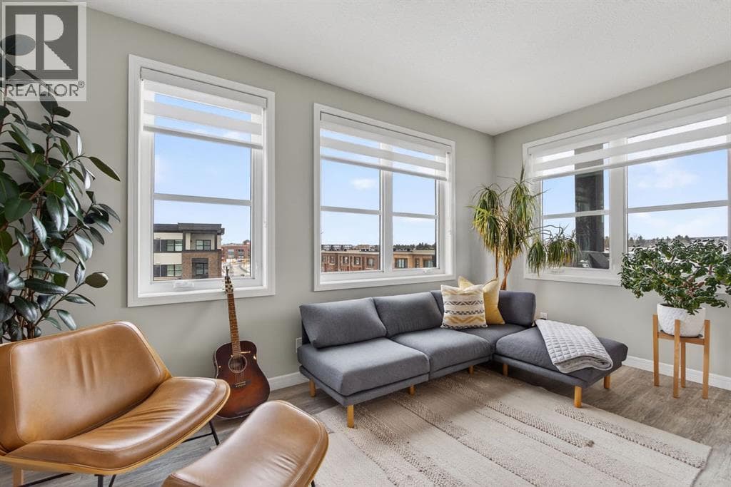1402, 80 Greenbriar Place NW