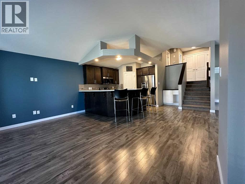 240 Lasalle Terrace W — photo 2