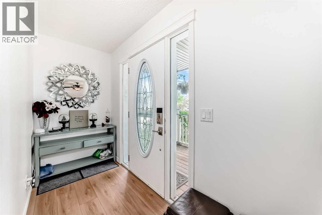 21 Mckinnon Street NW — photo 3