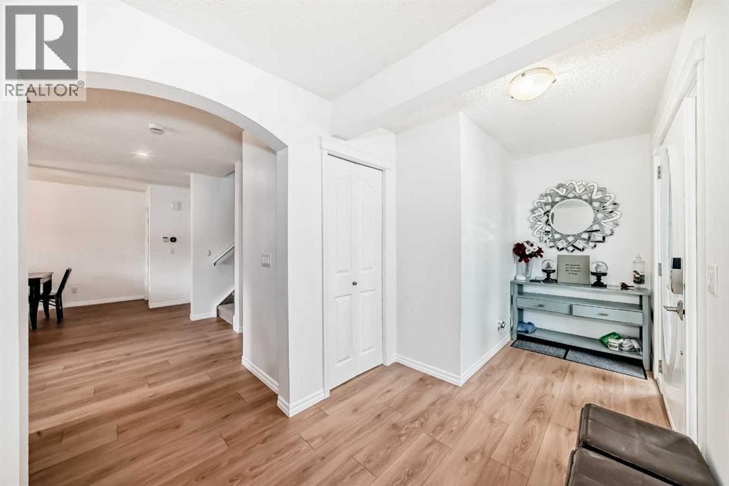 21 Mckinnon Street NW — photo 4